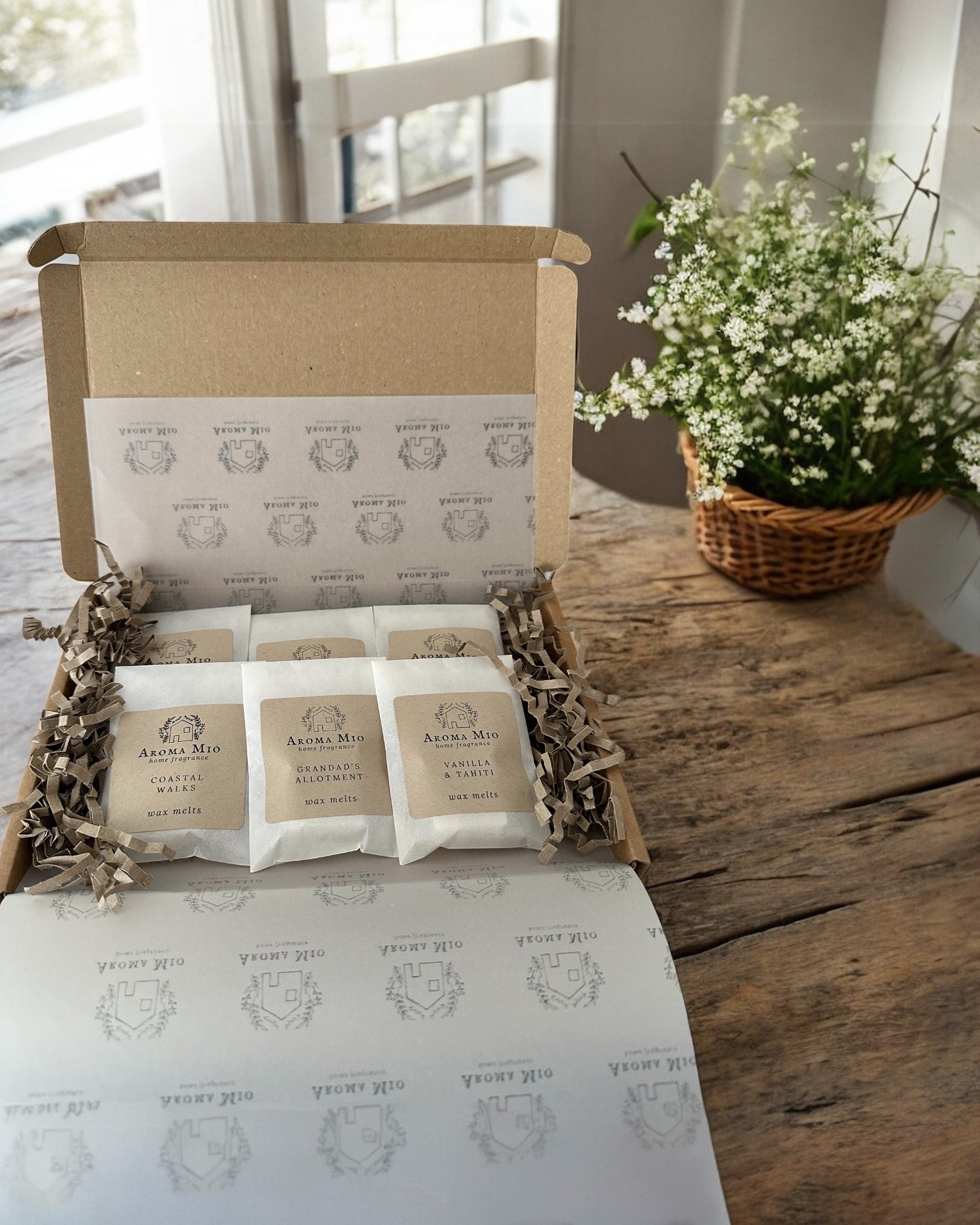 Six wax melt cubes in Mix & Melt Sampler bundle, hand-poured with coconut and rapeseed wax by AROMA MIO